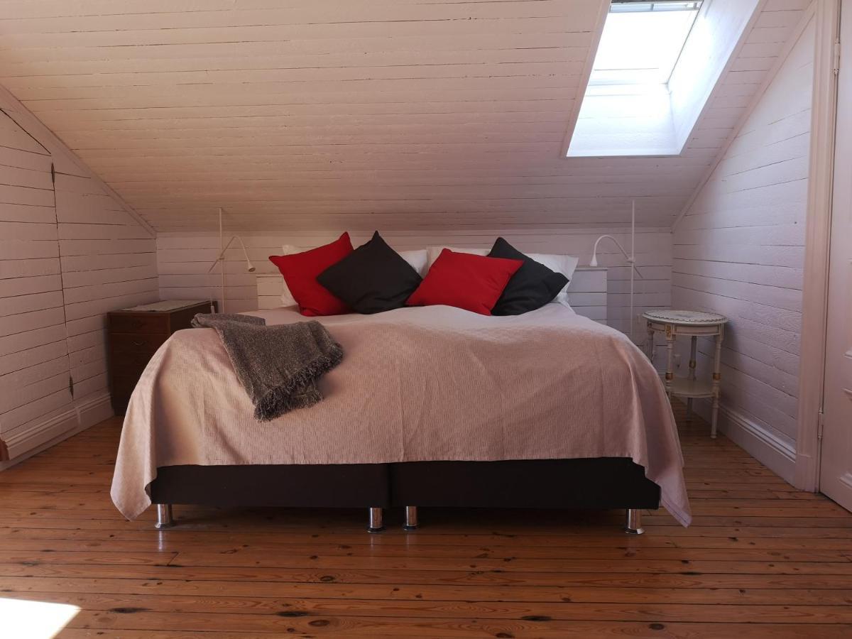 ناكا Stockholm B&B Cottage المظهر الخارجي الصورة