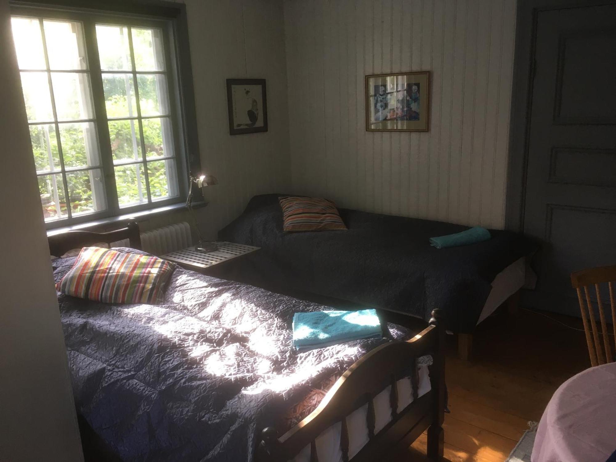 ناكا Stockholm B&B Cottage الغرفة الصورة
