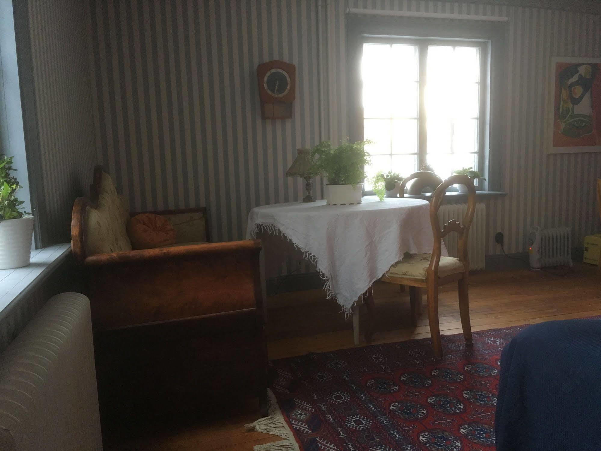 ناكا Stockholm B&B Cottage المظهر الخارجي الصورة