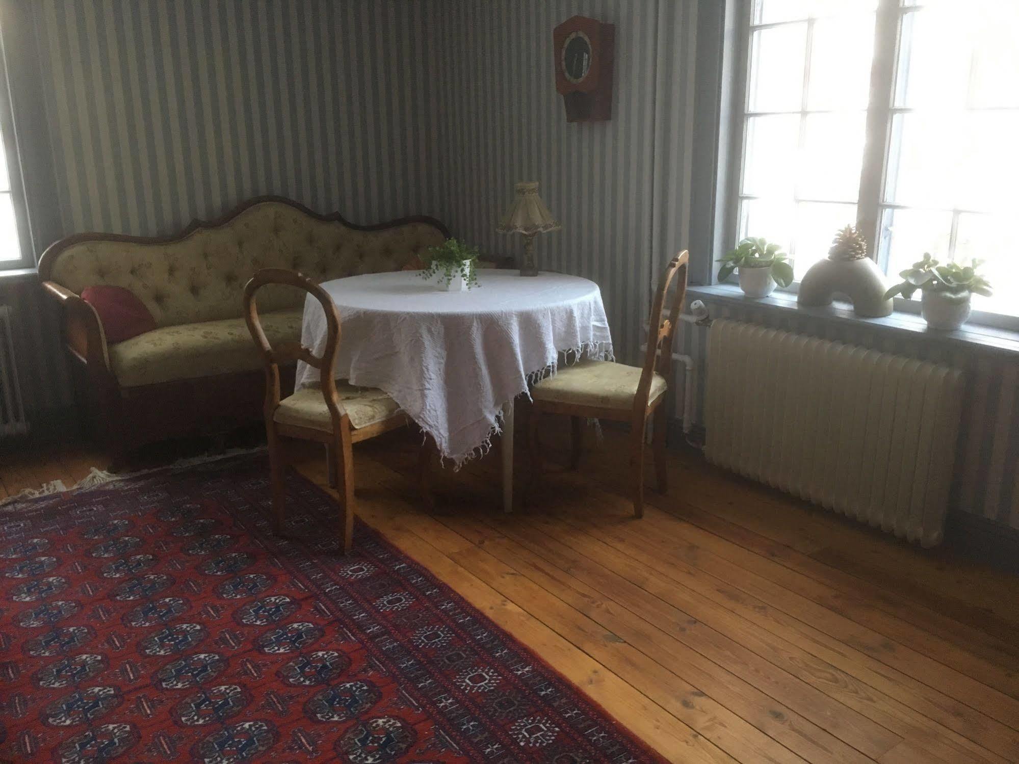 ناكا Stockholm B&B Cottage المظهر الخارجي الصورة