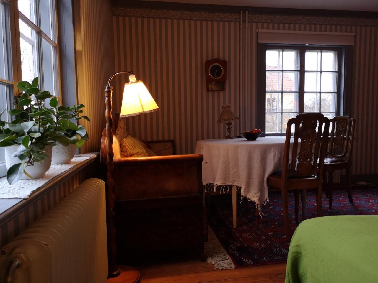 ناكا Stockholm B&B Cottage المظهر الخارجي الصورة