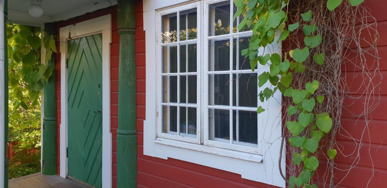 ناكا Stockholm B&B Cottage المظهر الخارجي الصورة
